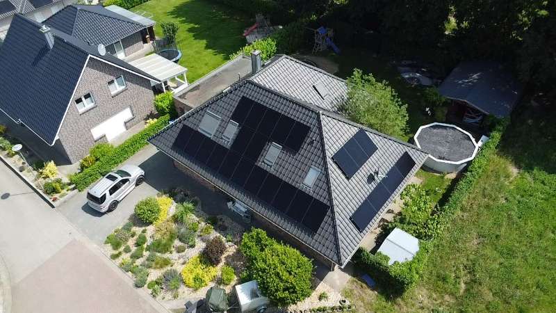 Solaranlage-Halen-Daniel-Keim-EcoFlow-Trina-58-1.jpg