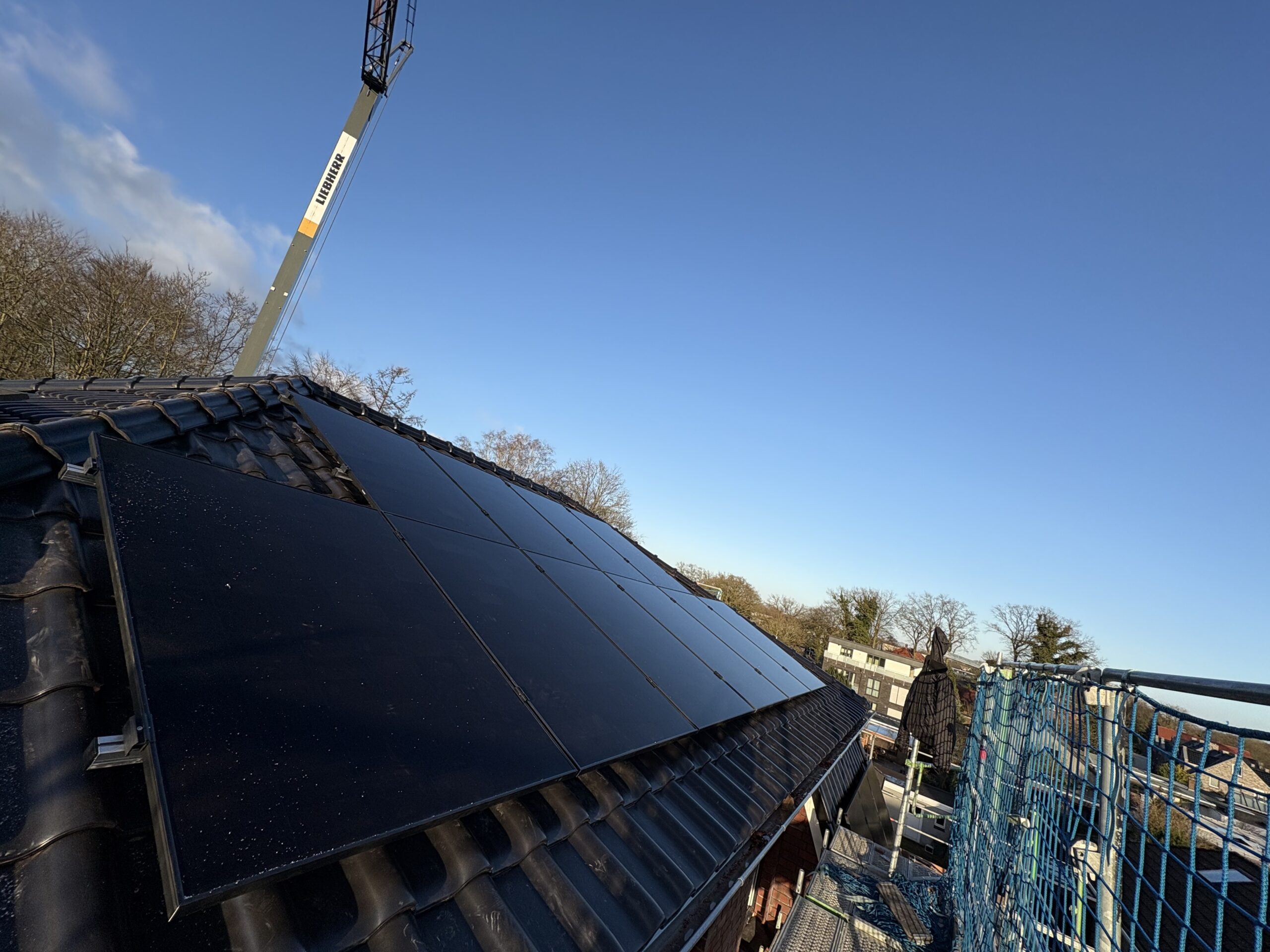Solaranlage-Oldenburg-Daniel-Keim-Aiko-Sigen-Energie-39-5-scaled-1.jpeg