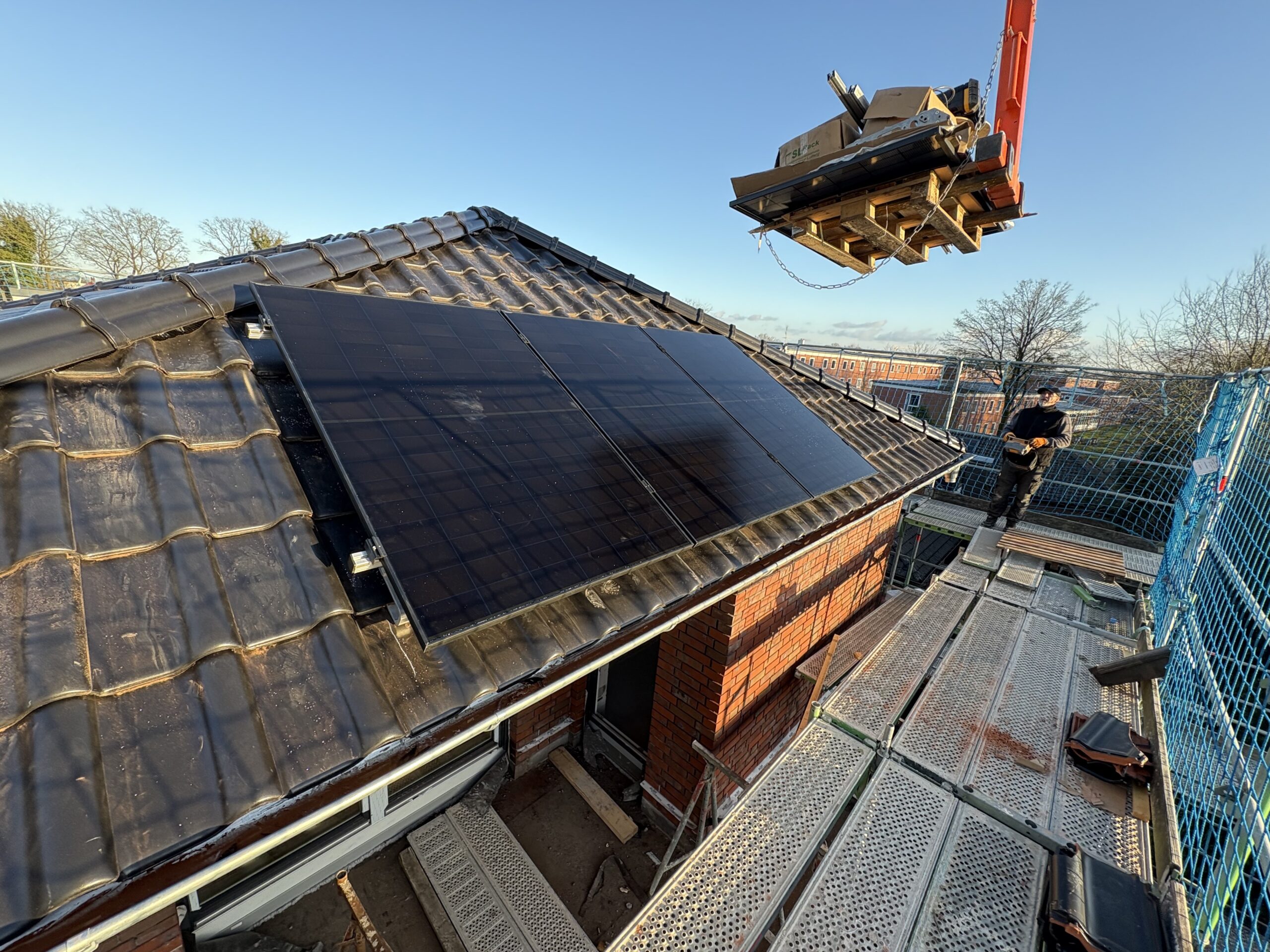 Solaranlage-Oldenburg-Daniel-Keim-Aiko-Sigen-Energie-39-6-scaled-1.jpeg